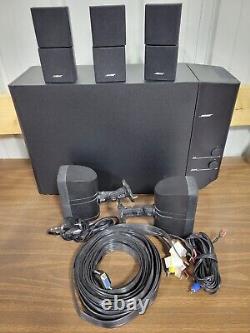 Système de haut-parleurs home cinéma BOSE Acoustimass 15, caisson de basses, câbles, 5 CUBES.
